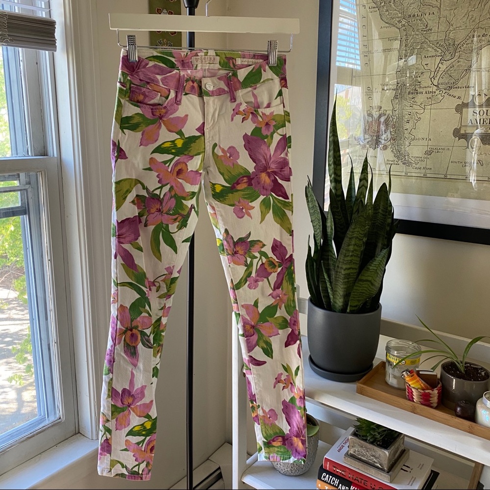 GUESS Kate Legging- floral stretchy jeans 🌸 🌺